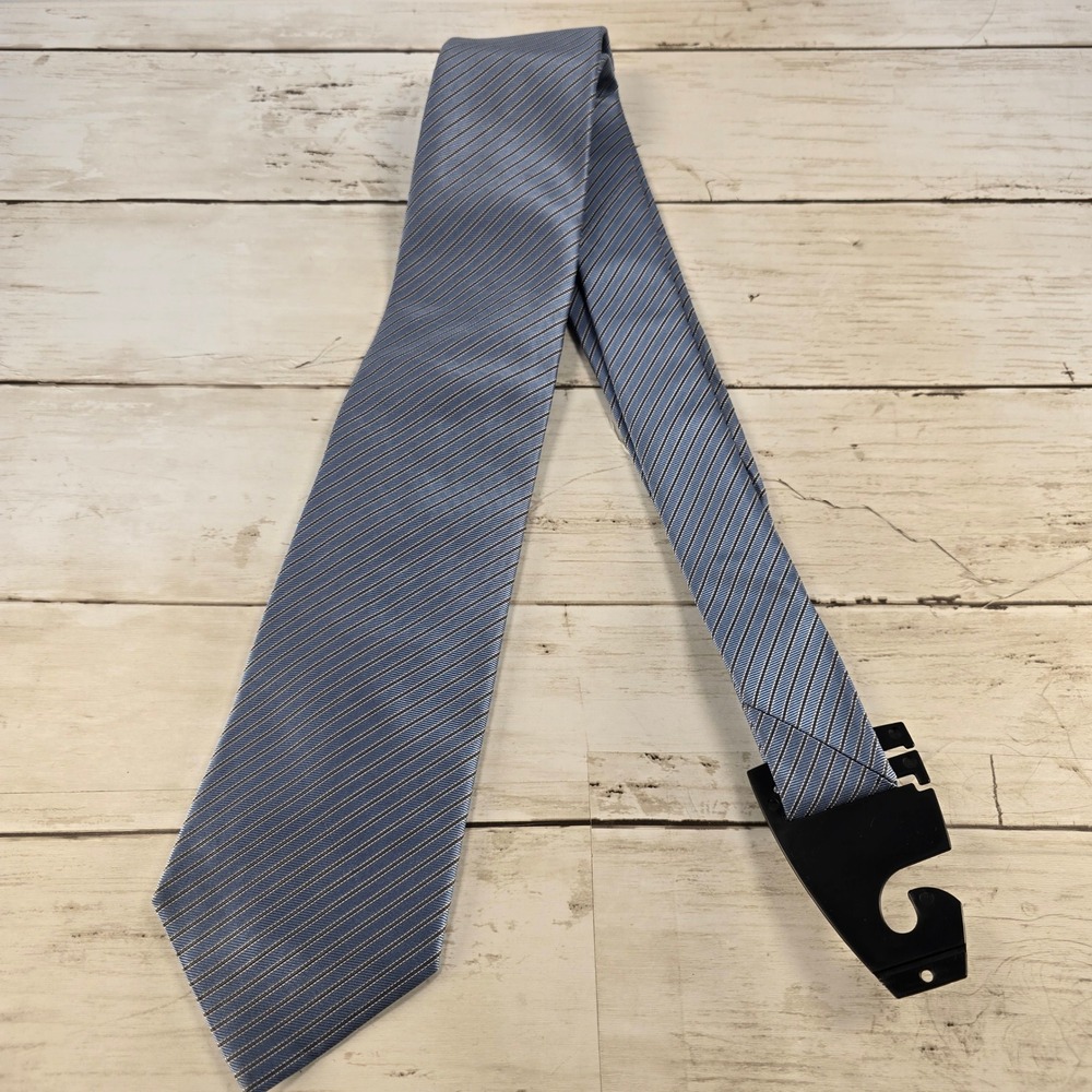 Hugo Boss Mens Silk Necktie Light Blue Navy White Diagonal Striped Formal Tie